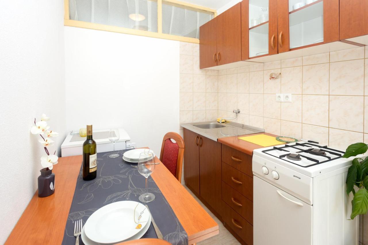 Apartments Julija Hvar Luaran gambar