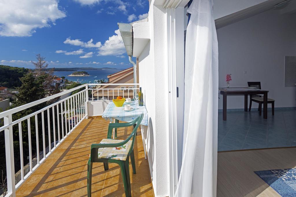 Apartments Julija Hvar Luaran gambar
